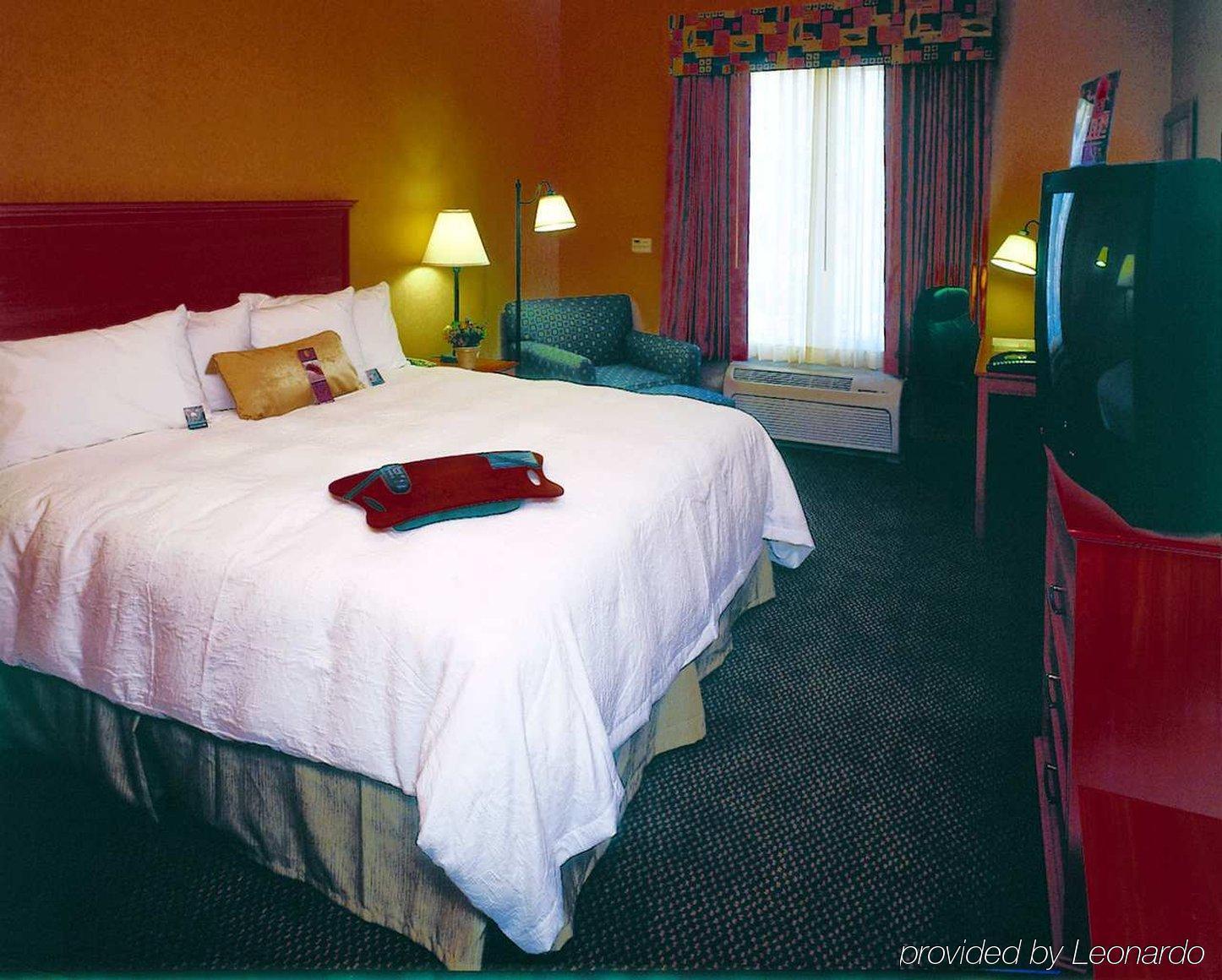 Hampton Inn & Suites Lathrop Habitación foto
